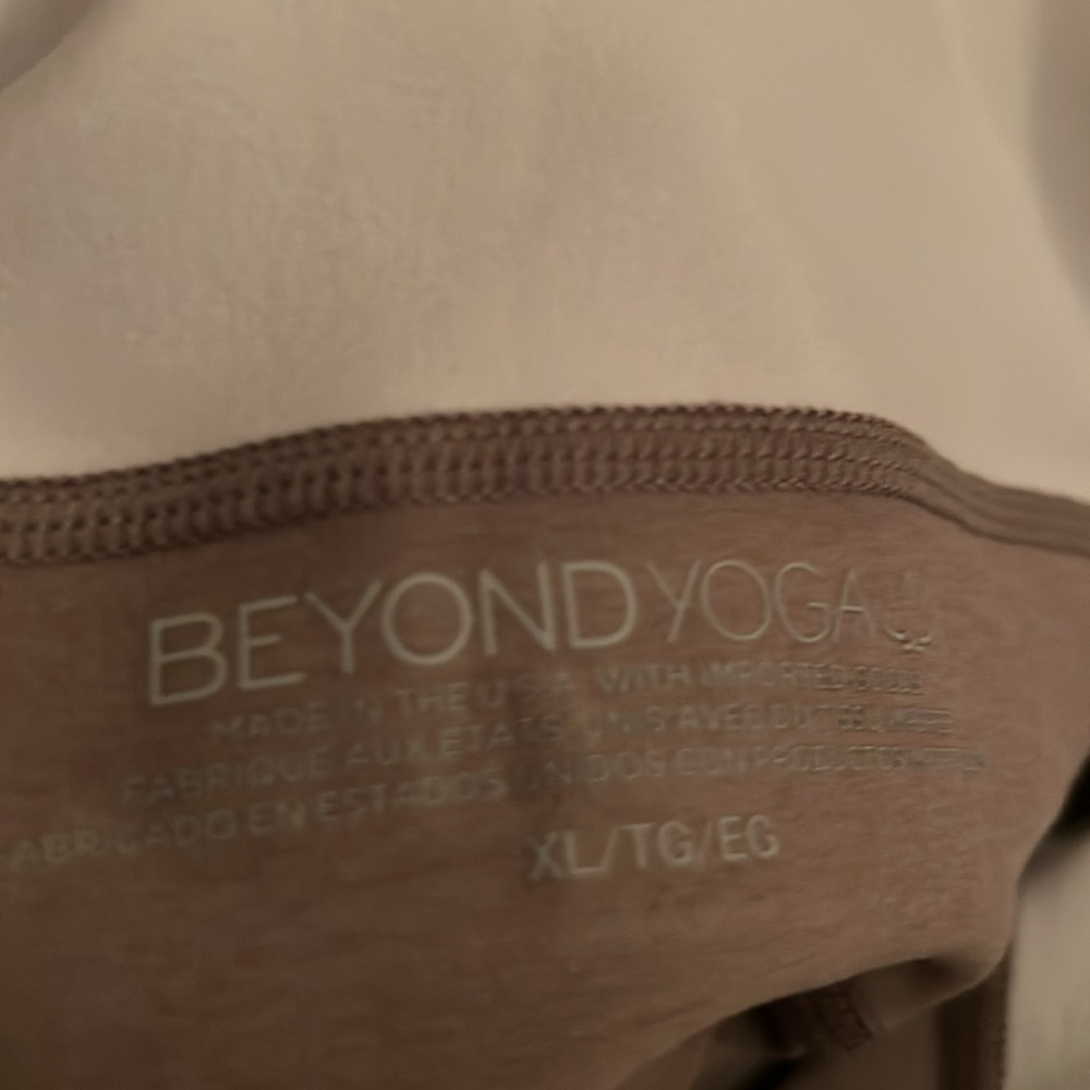 Beyond Yoga Leggings - Picture 12 of 14